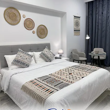 Bella Inn - Luxury Private Master Rooms With Balcony Dubai Exterior photo