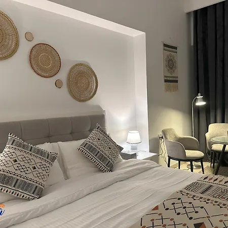 Bella Inn - Luxury Private Master Rooms With Balcony Dubai Exterior photo